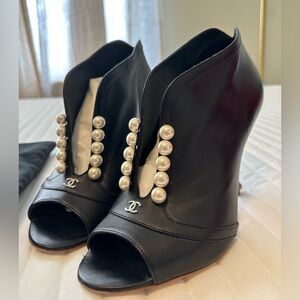 CHANEL Black Heeled Boots with Pearl Accents